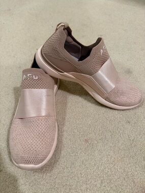 APL TechLoom Phantom – Core Collection | Lightweight, Stylish, Comfortable